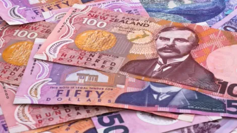 2degrees top-up worker after lost salary