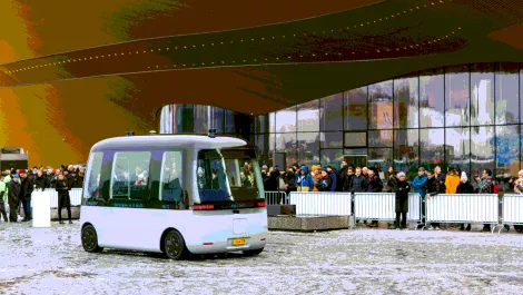 World's first all-weather autonomous bus to start work in April