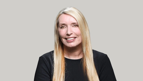 Claire darling headshot