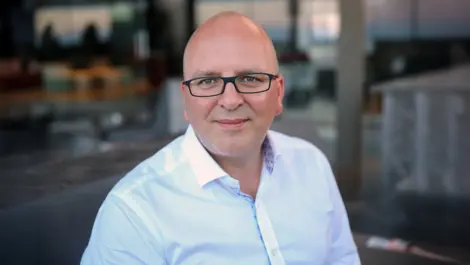 Ps pascal geenens headshot 1  large