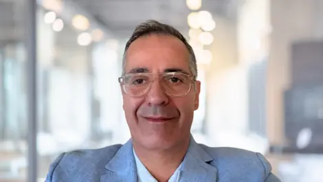 Steven zacharidis  1 